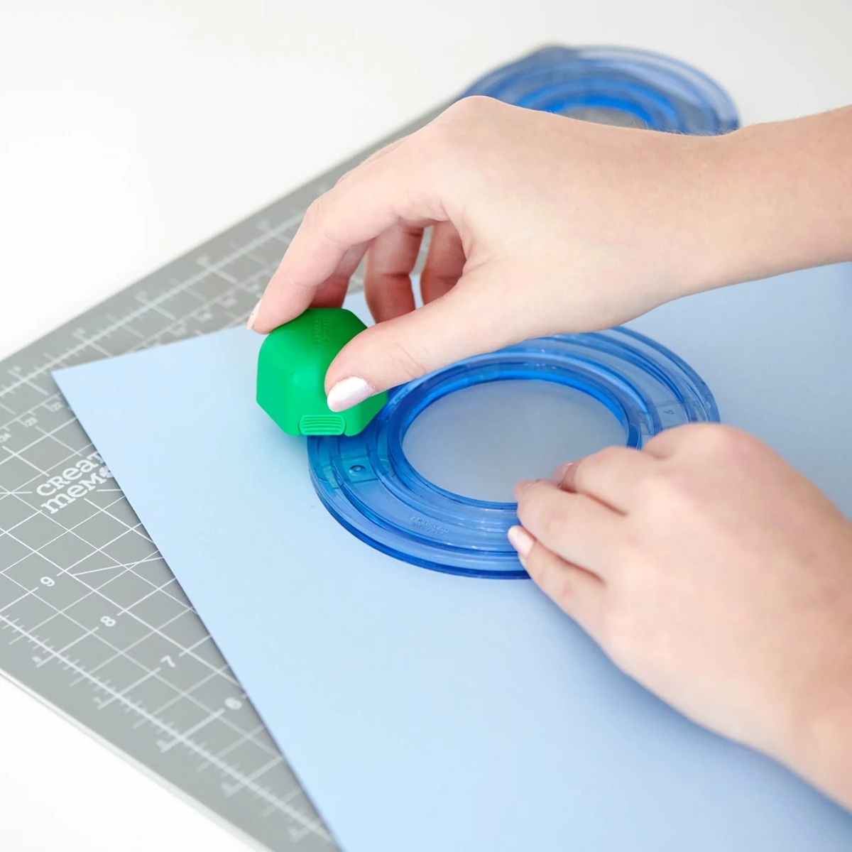 Custom Cutting System Patterns - Circles (3/pk) - Image 2